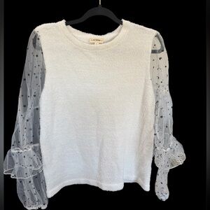 ee•some‎ White Sweater Sheer Sleeves Women’s size Small